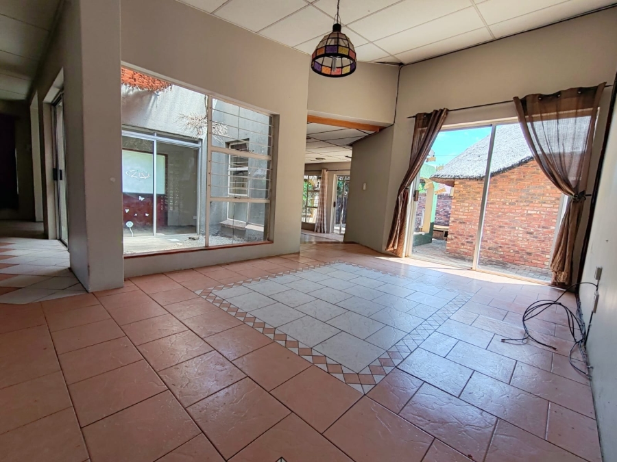 3 Bedroom Property for Sale in Grimbeeck Park North West